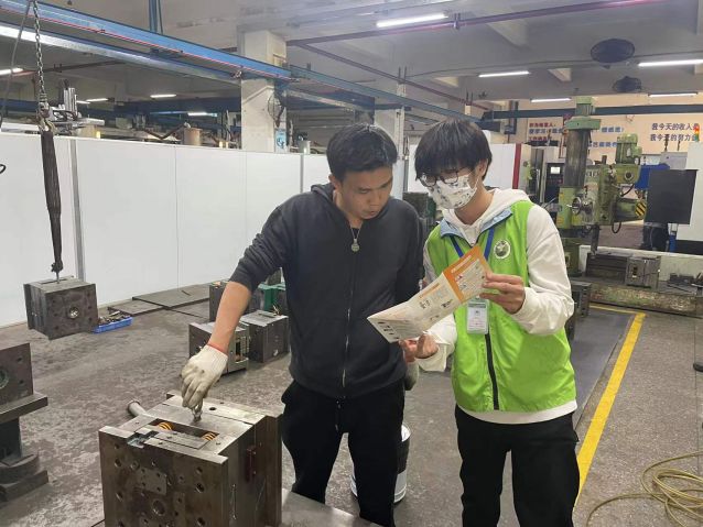 三鄉(xiāng)鎮(zhèn)開展“勤勞致富，遠(yuǎn)離毒品”禁毒宣傳活動照片4.jpg