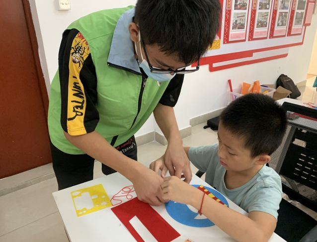三鄉(xiāng)鎮(zhèn)開展“童心飛揚(yáng)迎國慶，禁毒宣傳齊助力”宣傳活動圖片2_副本.jpg